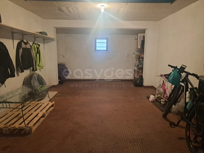 Garagem para Venda em Beja (Santiago Maior e São João Baptista) Foto 1