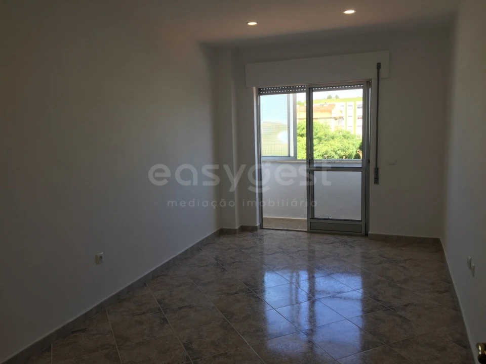 Apartamento T3 para Arrendamento em Setubal (São Sebastião) Foto 8