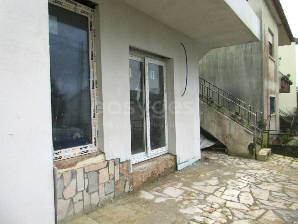 Moradia T4 para Venda em Santa Maria, São Pedro e Matacães Foto 4