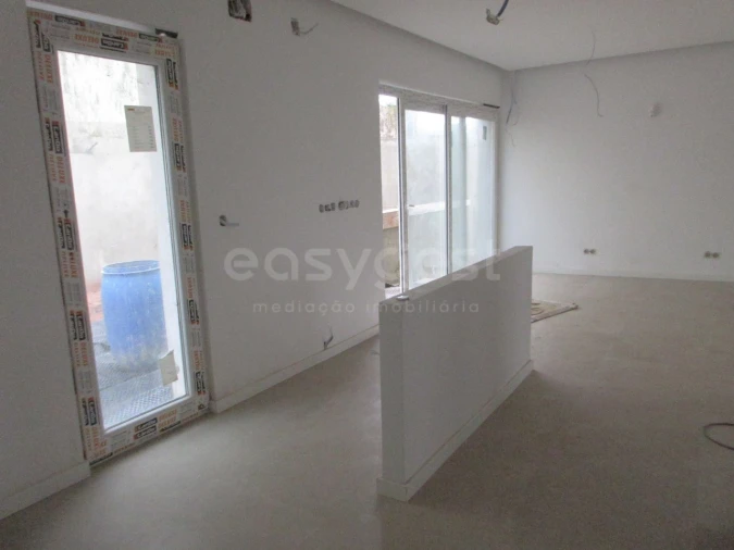 Moradia T4 para Venda em Santa Maria, São Pedro e Matacães Foto 9