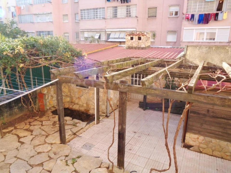 Apartamento T2 para Venda em Póvoa de Santo Adrião e Olival Basto Foto 12