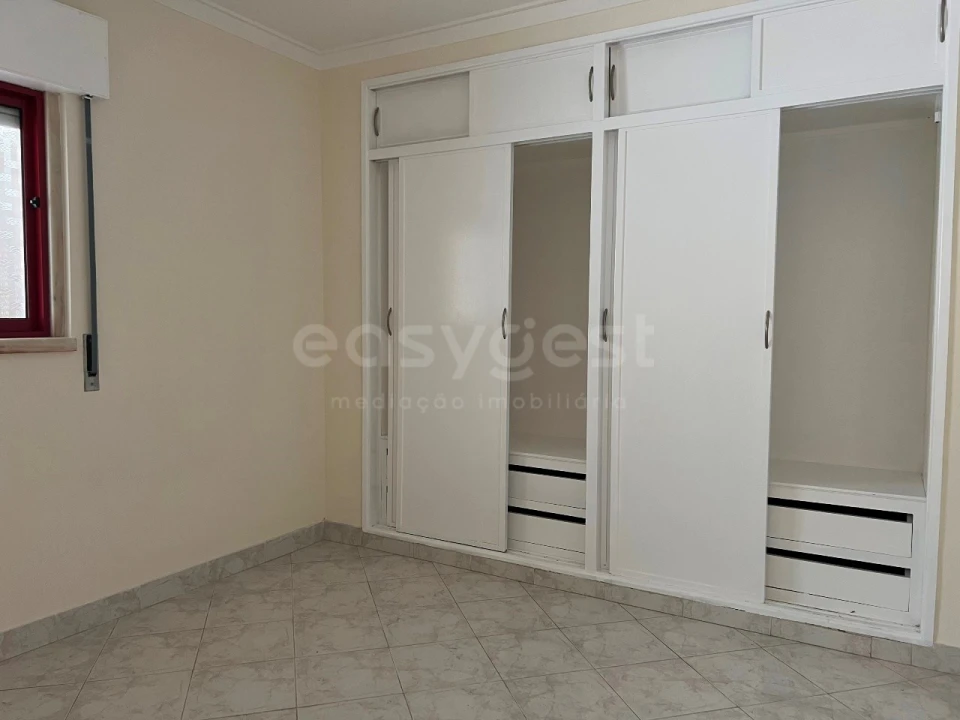 Apartamento T1 para Venda em São João das Lampas e Terrugem Foto 7