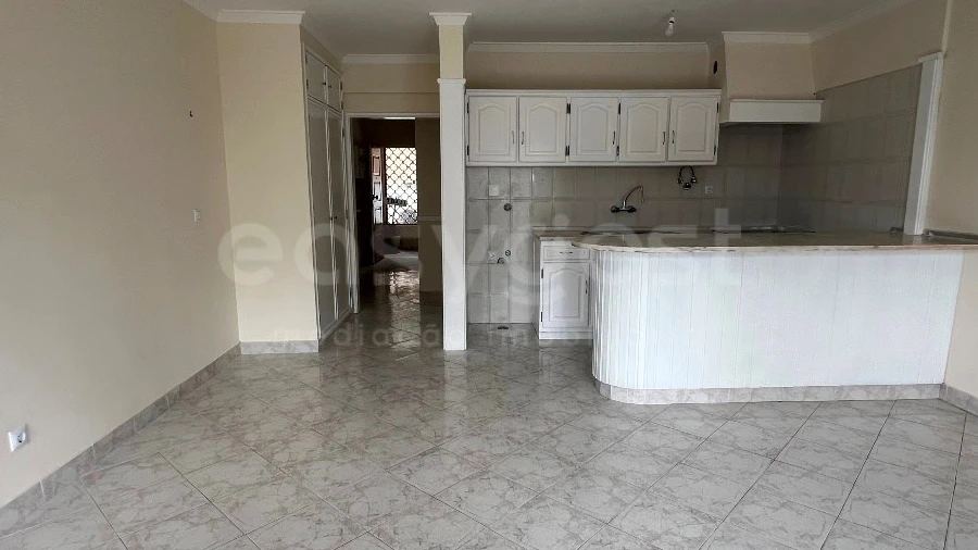 Apartamento T1 para Venda em São João das Lampas e Terrugem