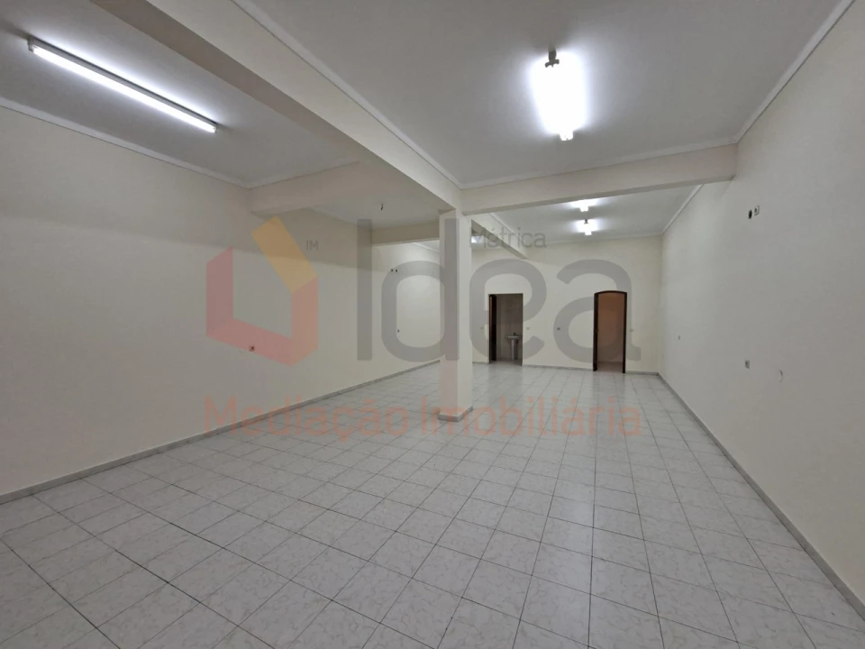 Loja para Venda em Cacém e São Marcos Foto 4