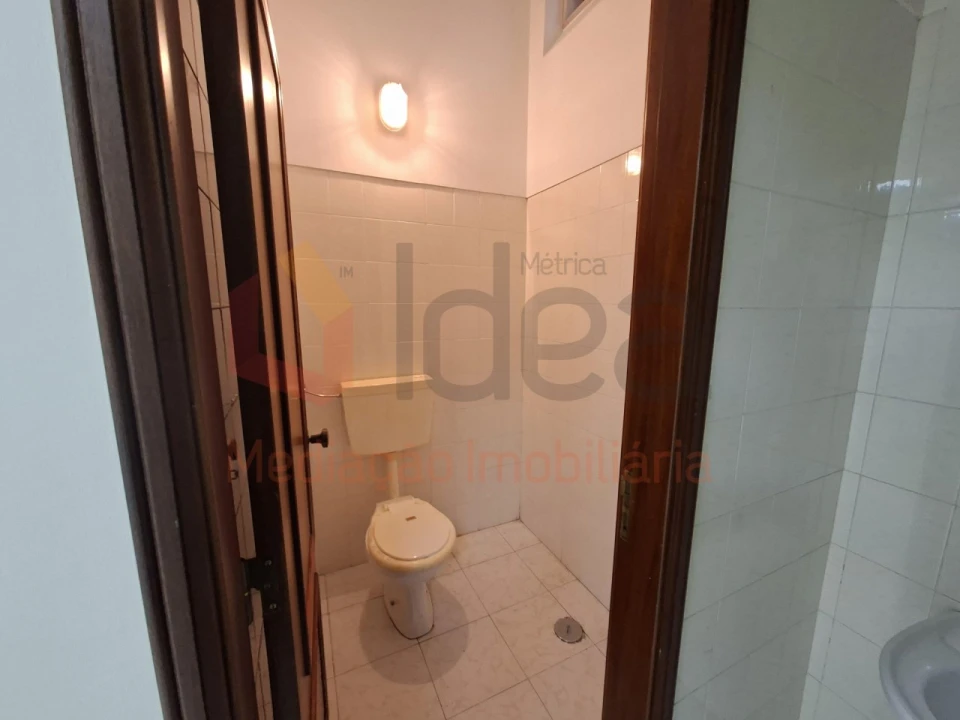 Loja para Venda em Cacém e São Marcos Foto 17