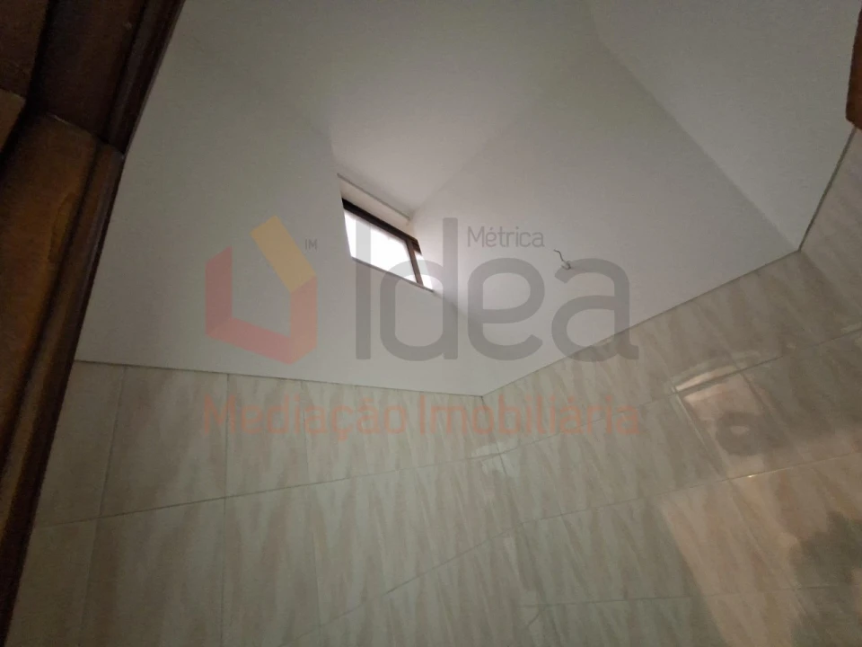 Loja para Venda em Cacém e São Marcos Foto 19