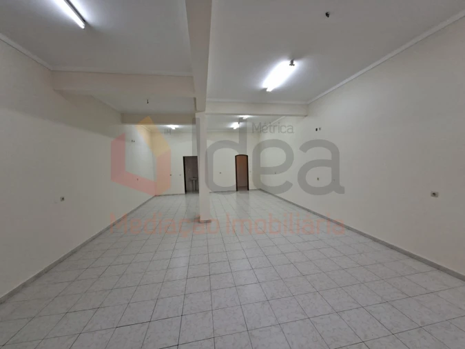 Loja para Venda em Cacém e São Marcos