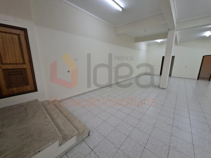 Loja para Venda em Cacém e São Marcos Foto 9