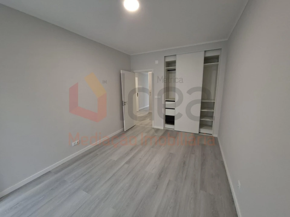 Apartamento T2 para Venda em Oeiras e São Julião da Barra, Paço de Arcos e Caxias Foto 12