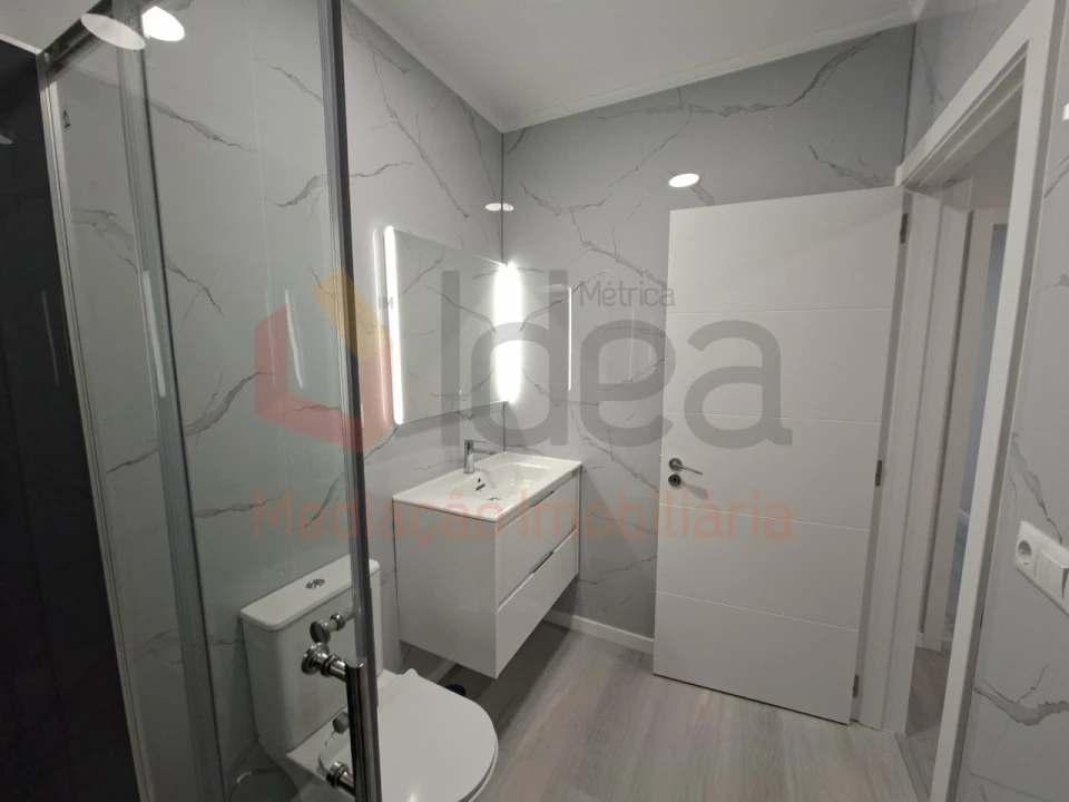 Apartamento T2 para Venda em Oeiras e São Julião da Barra, Paço de Arcos e Caxias Foto 21