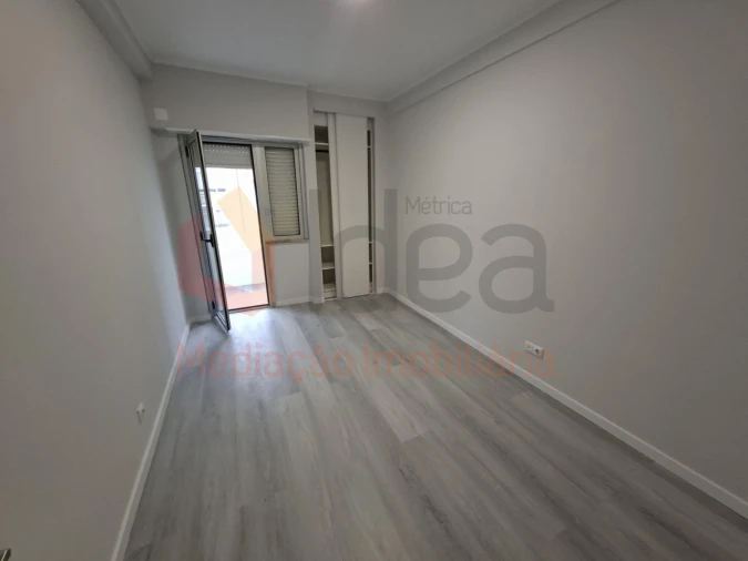 Apartamento T2 para Venda em Oeiras e São Julião da Barra, Paço de Arcos e Caxias Foto 17