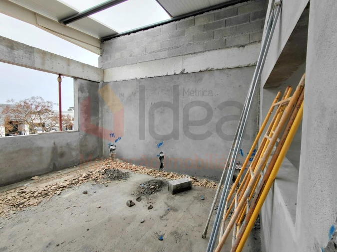 Armazém para Venda em Seixal, Arrentela e Aldeia de Paio Pires Foto 12