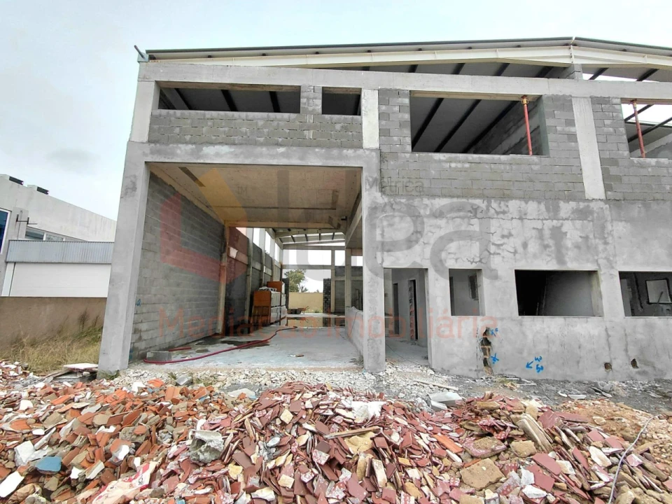 Armazém para Venda em Seixal, Arrentela e Aldeia de Paio Pires Foto 6