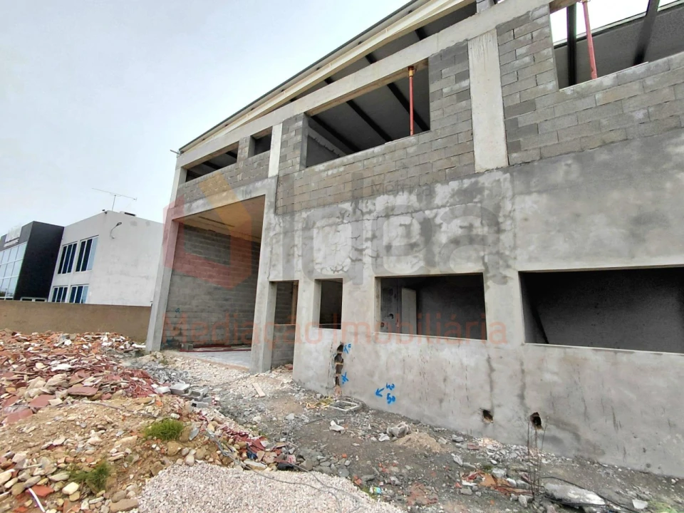 Armazém para Venda em Seixal, Arrentela e Aldeia de Paio Pires Foto 7