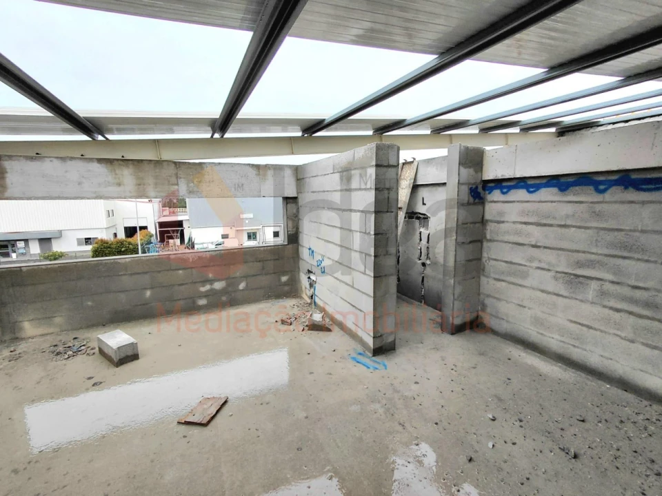 Armazém para Venda em Seixal, Arrentela e Aldeia de Paio Pires Foto 11