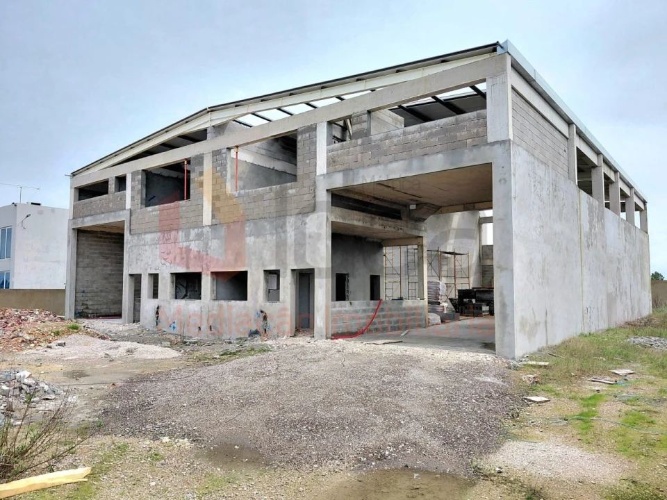 Armazém para Venda em Seixal, Arrentela e Aldeia de Paio Pires Foto 22