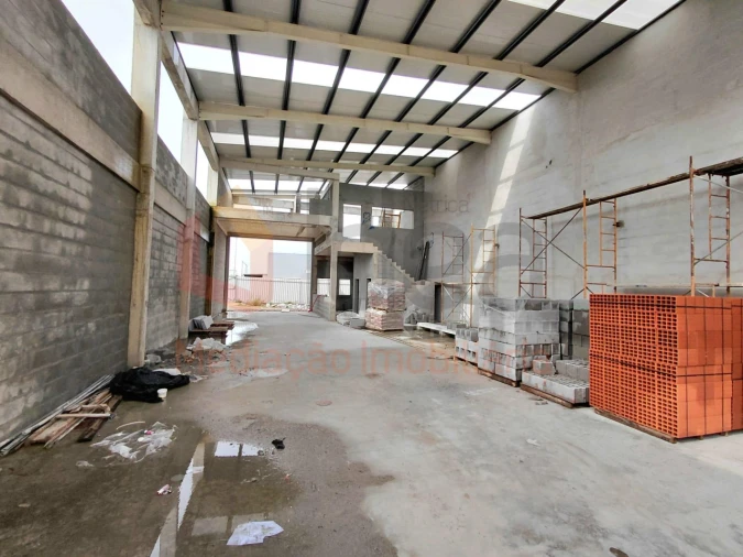 Armazém para Venda em Seixal, Arrentela e Aldeia de Paio Pires Foto 19