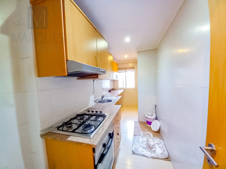 Apartamento T2 para Venda em Cascais e Estoril Foto 3