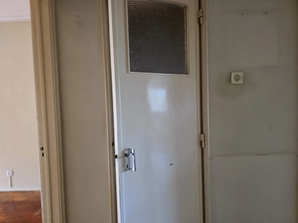 Apartamento T2 para Venda em Benfica Foto 7