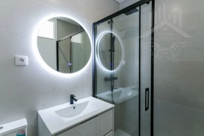 Apartamento para Venda em Cedofeita, Santo Ildefonso, Sé, Miragaia, São Nicolau e Vitória