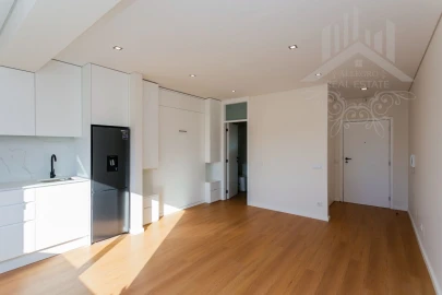 Apartamento para Venda em Cedofeita, Santo Ildefonso, Sé, Miragaia, São Nicolau e Vitória