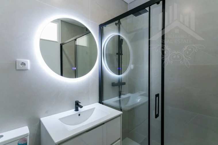 Apartamento para Venda em Cedofeita, Santo Ildefonso, Sé, Miragaia, São Nicolau e Vitória Foto 11