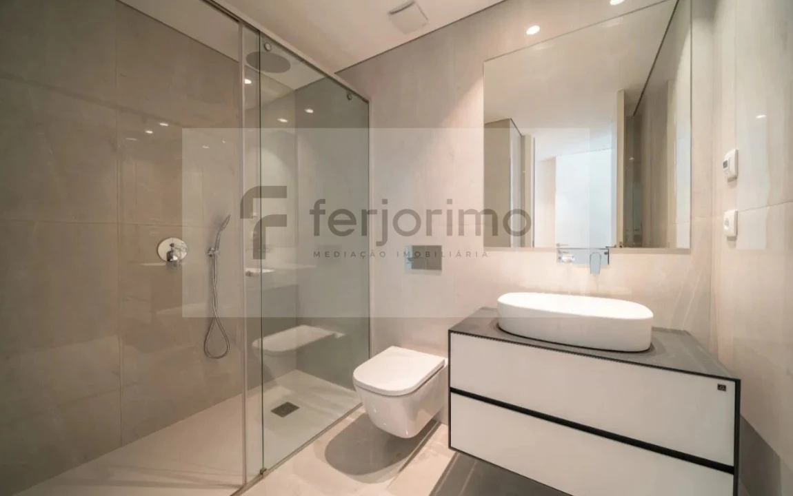 Apartamento T4 para Venda em Azurem Foto 4