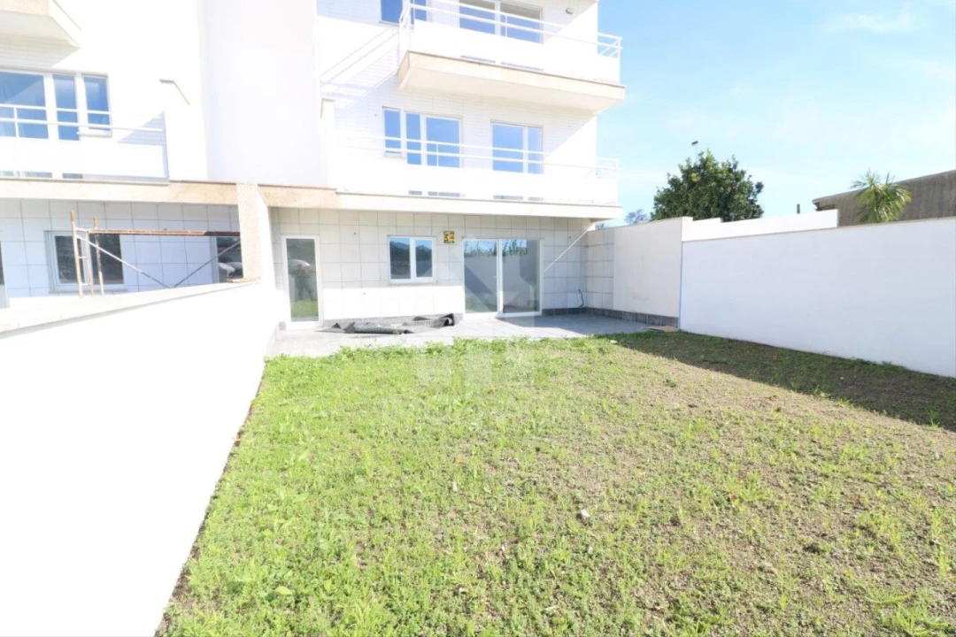Apartamento T3 para Venda em Vila Verde e Barbudo Foto 1
