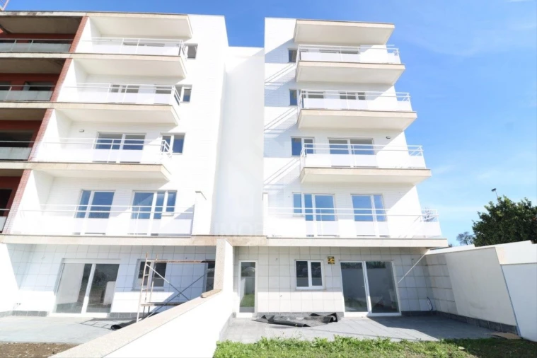 Apartamento T3 para Venda em Vila Verde e Barbudo Foto 3