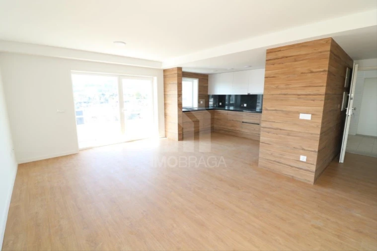 Apartamento T3 para Venda em Vila Verde e Barbudo Foto 4