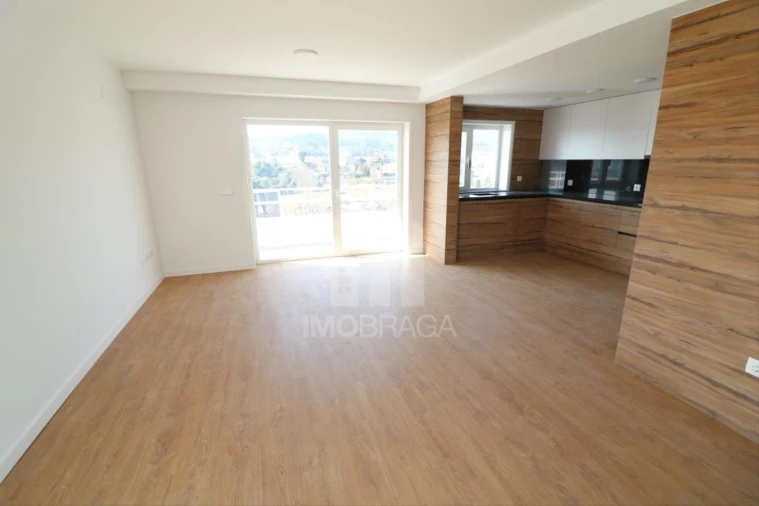 Apartamento T3 para Venda em Vila Verde e Barbudo Foto 7