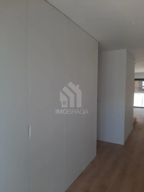 Moradia T3 para Venda em Esporões