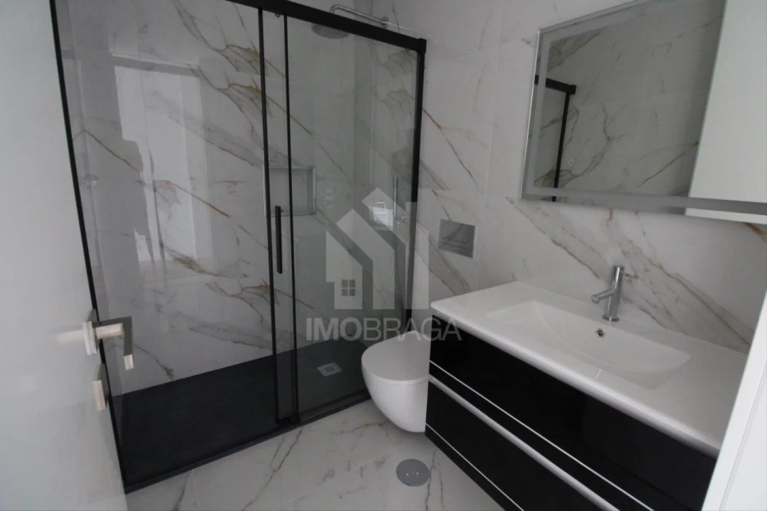 Moradia T4 para Venda em Ferreiros e Gondizalves Foto 32