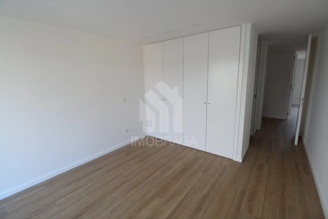 Moradia T4 para Venda em Ferreiros e Gondizalves Foto 34