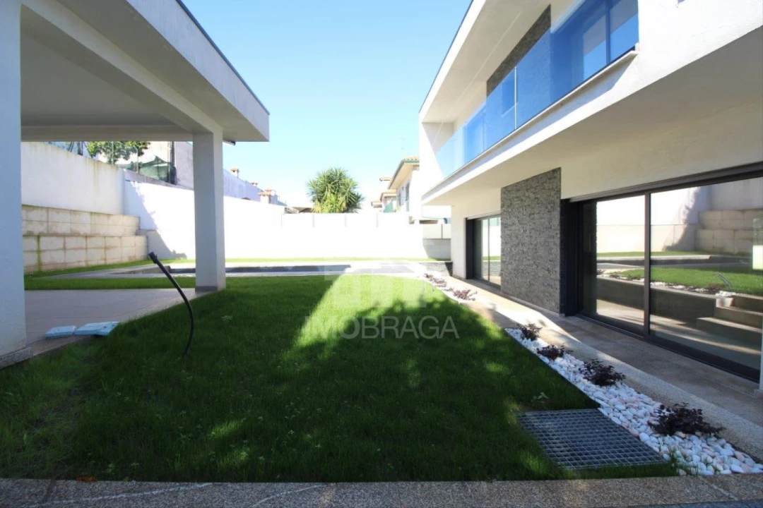 Moradia T4 para Venda em Ferreiros e Gondizalves Foto 41