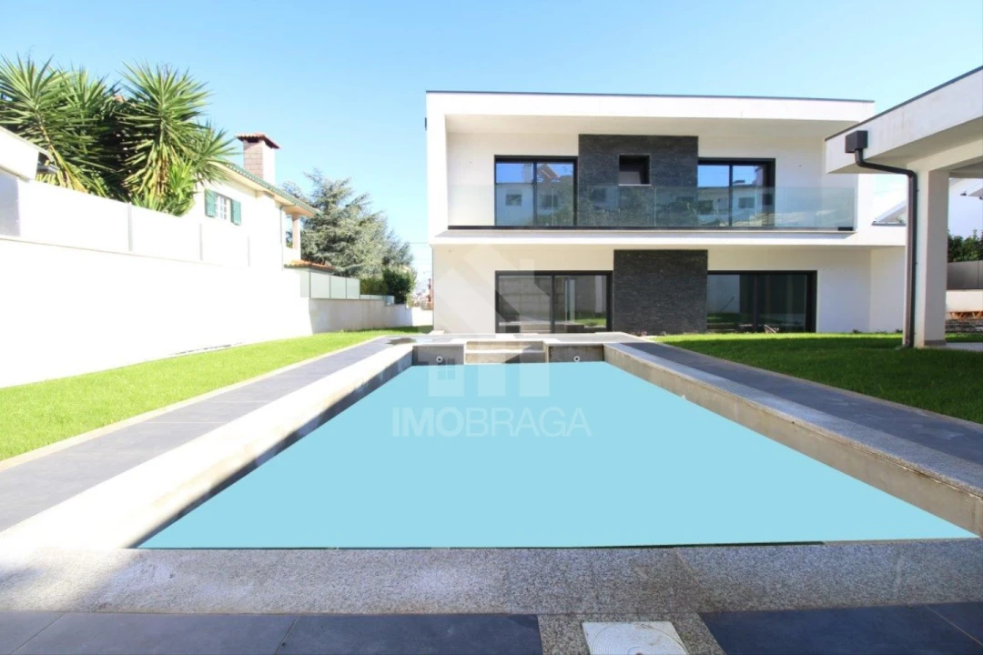 Moradia T4 para Venda em Ferreiros e Gondizalves Foto 44