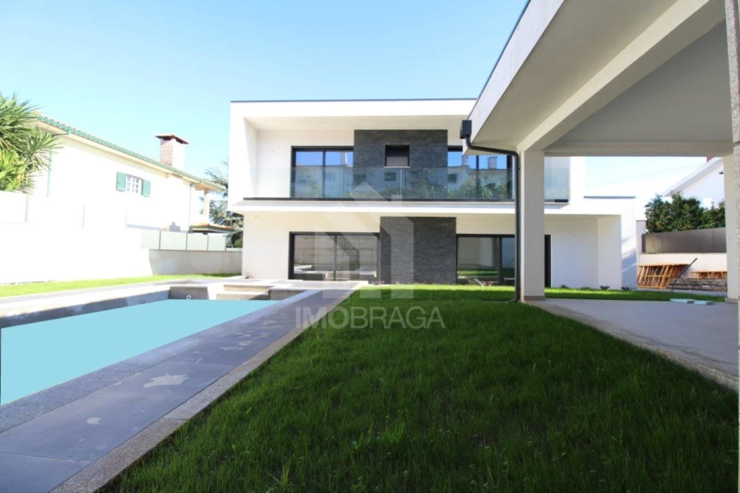 Moradia T4 para Venda em Ferreiros e Gondizalves Foto 46