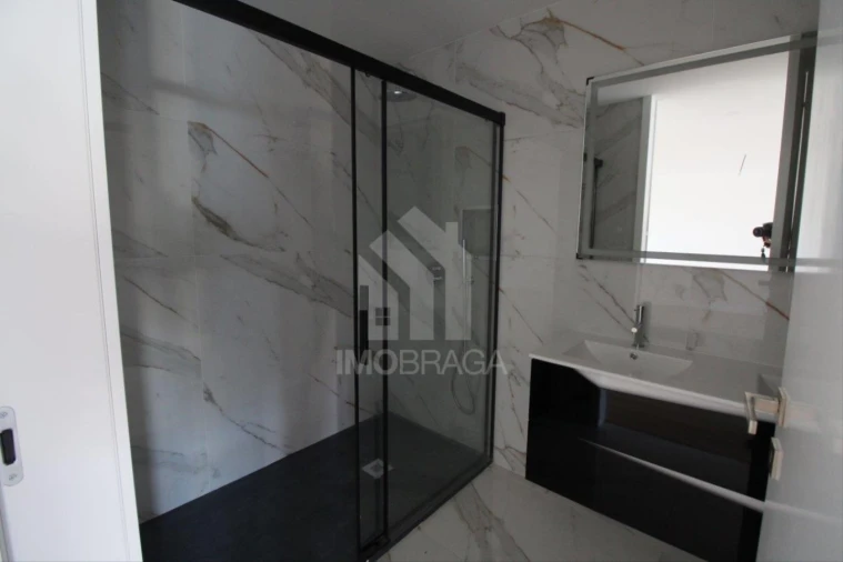 Moradia T4 para Venda em Ferreiros e Gondizalves Foto 15