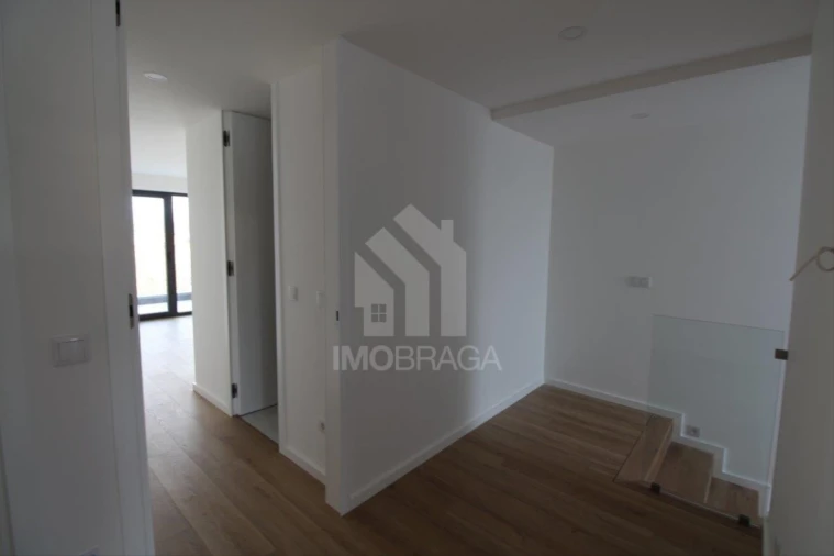 Moradia T4 para Venda em Ferreiros e Gondizalves Foto 25