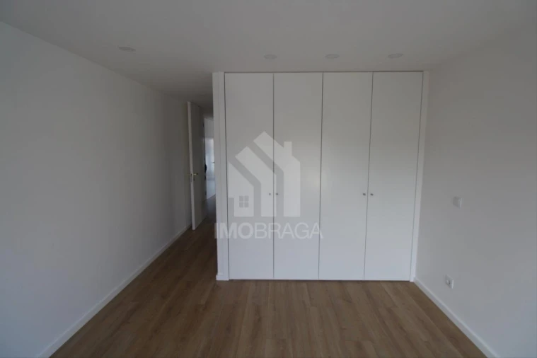 Moradia T4 para Venda em Ferreiros e Gondizalves Foto 30