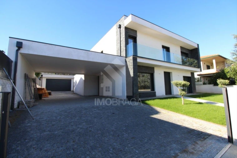 Moradia T4 para Venda em Ferreiros e Gondizalves Foto 36