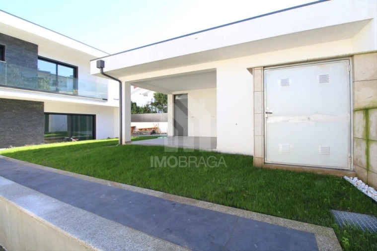 Moradia T4 para Venda em Ferreiros e Gondizalves Foto 57