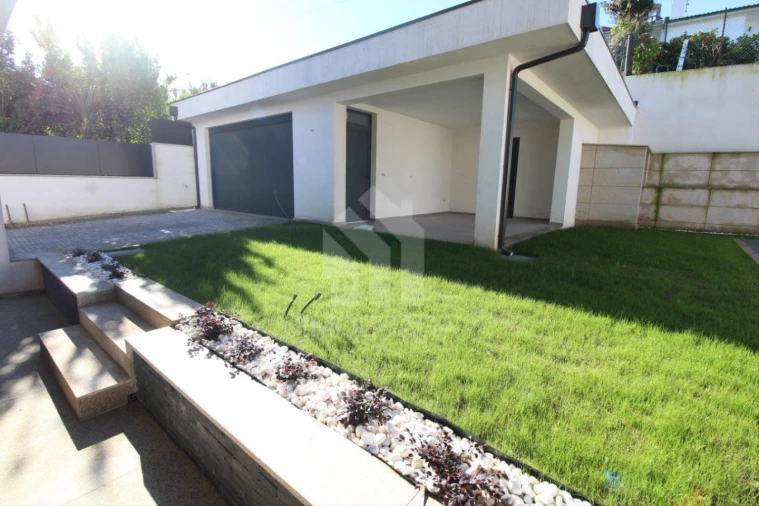 Moradia T4 para Venda em Ferreiros e Gondizalves Foto 62
