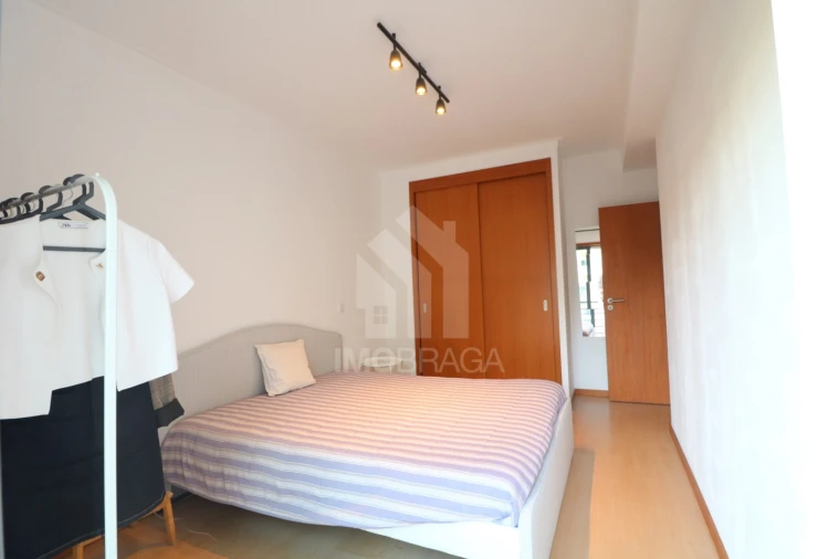 Apartamento T2 para Venda em Nogueira, Fraião e Lamaçães Foto 13