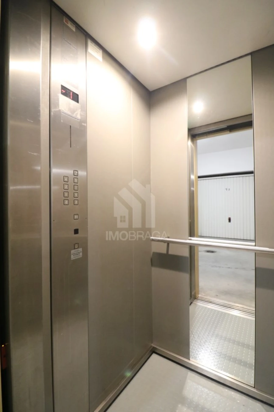 Apartamento T2 para Venda em Nogueira, Fraião e Lamaçães Foto 25