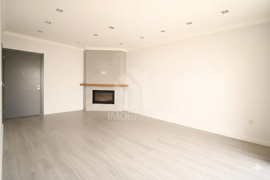 Apartamento T3 para Venda em Lomar e Arcos Foto 18