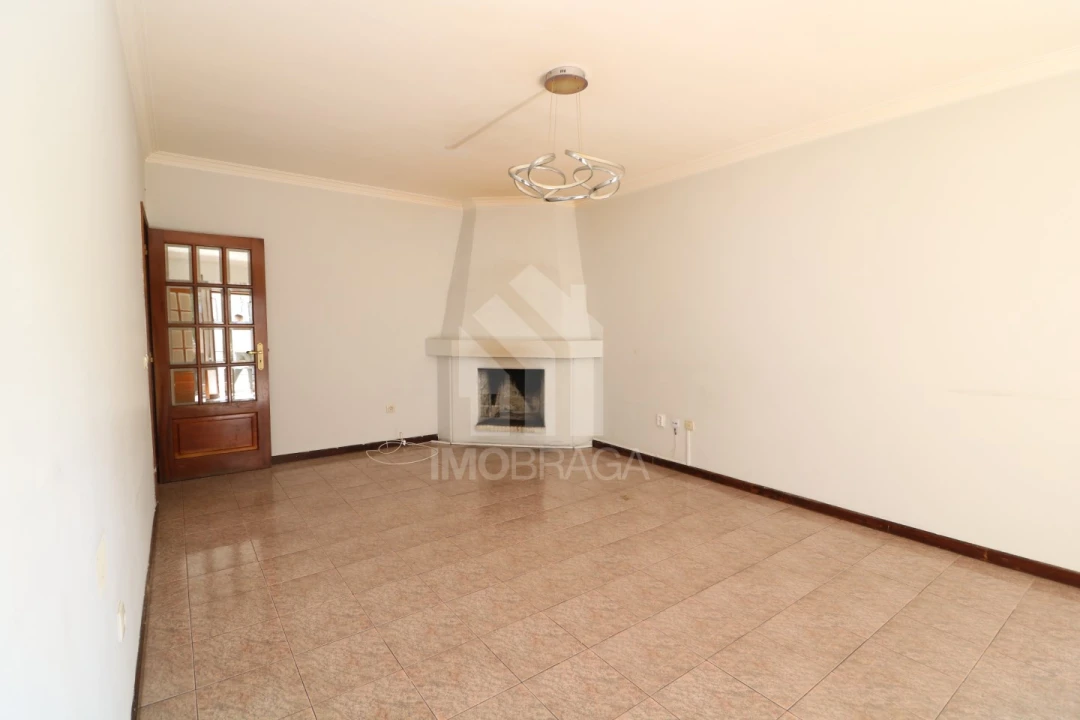Apartamento T3 para Venda em Lomar e Arcos Foto 2