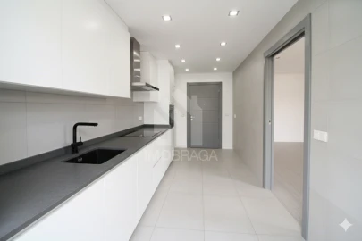 Apartamento T3 para Venda em Lomar e Arcos