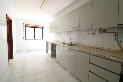 Apartamento T3 para Venda em Lomar e Arcos