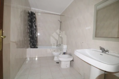 Apartamento T3 para Venda em Lomar e Arcos